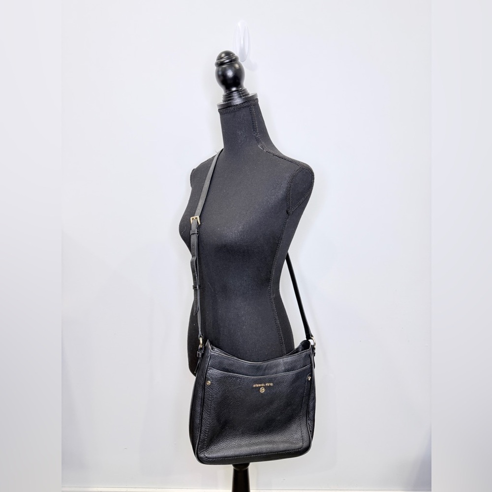 Michael Kors Jet Set Charm North South Zip Black Crossbody